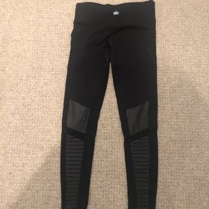 Alo yoga Moto Leggings - size S